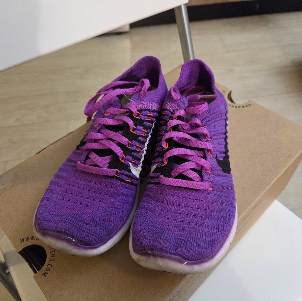 Nike Women’s Free RN Flyknit Purple Running Shoes Size 7